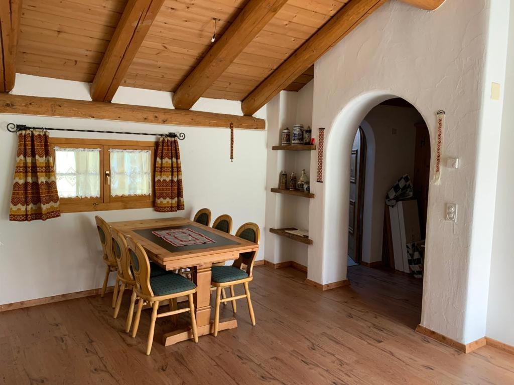Ferienwohnung Jalet Чирв Экстерьер фото